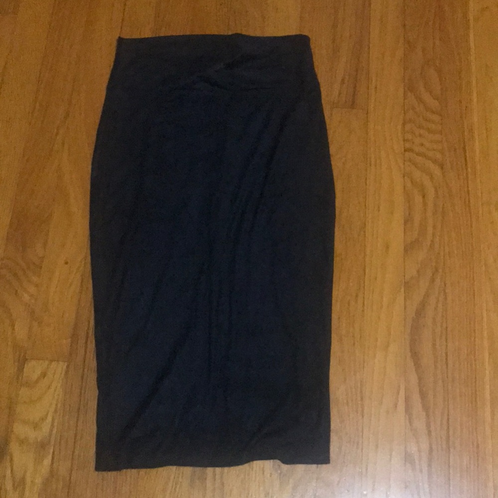 Black midi skirt